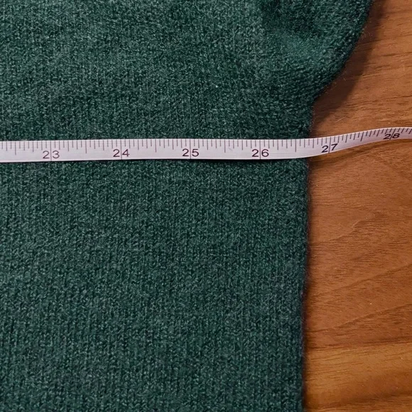 VINCE CAMUTO Forest Green V-Neck Sweater, side vents, boxy boyfriend EUC - Picture 12 of 13